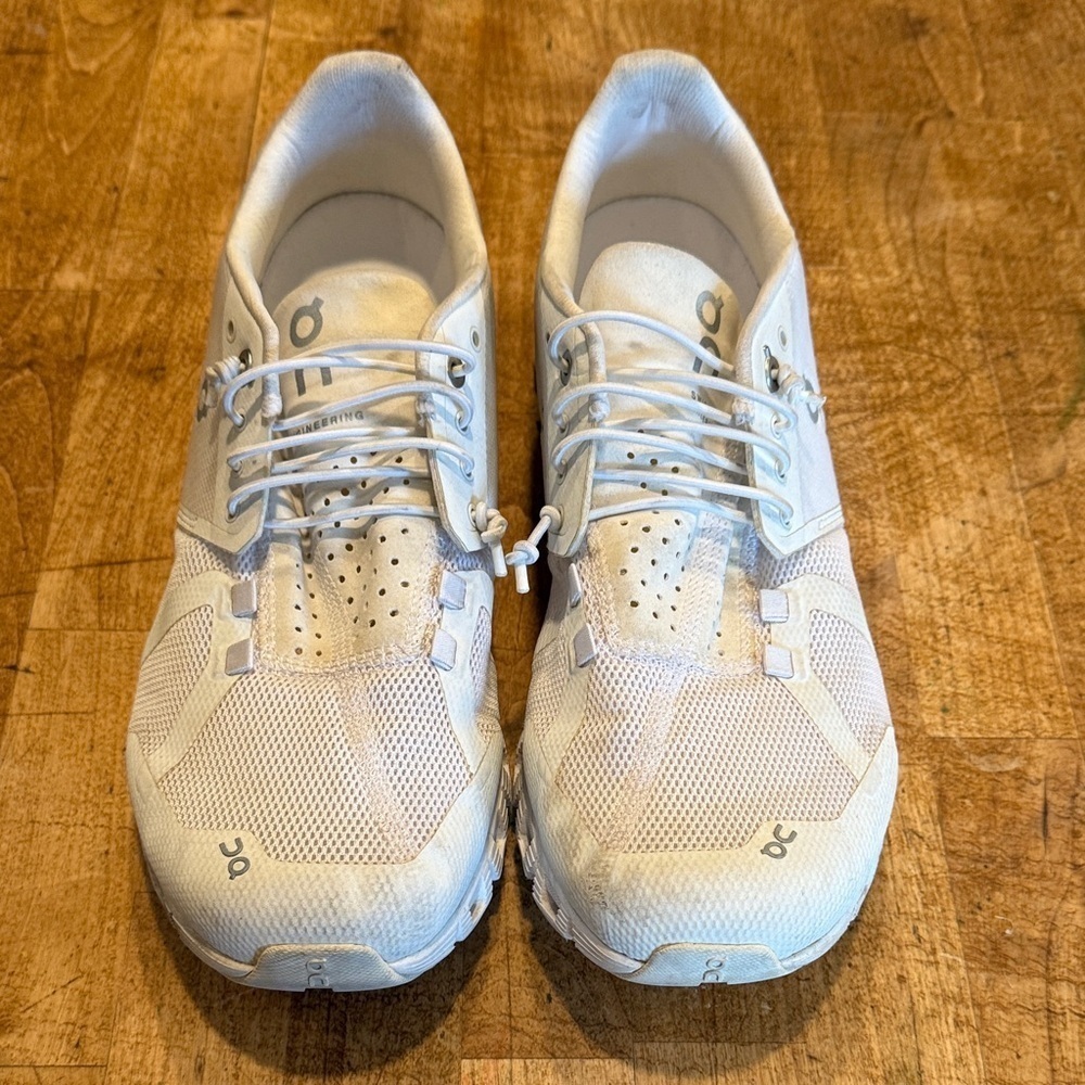 On Running Men's Light Gray Athletic Shoes